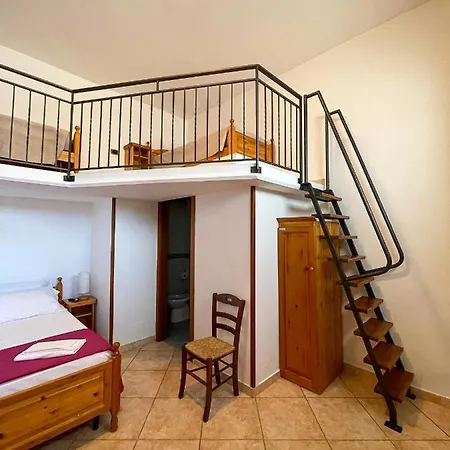 Casa Elisabetta Bosco Magnano Otel *